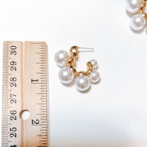 Pearl statement earrings #563 - Picture 5 of 6